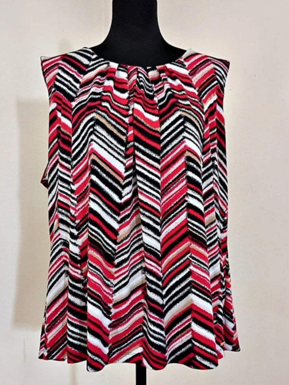 Calvin Klein Pleat Neck Sleeveless Top Blouse Red & Black 2X